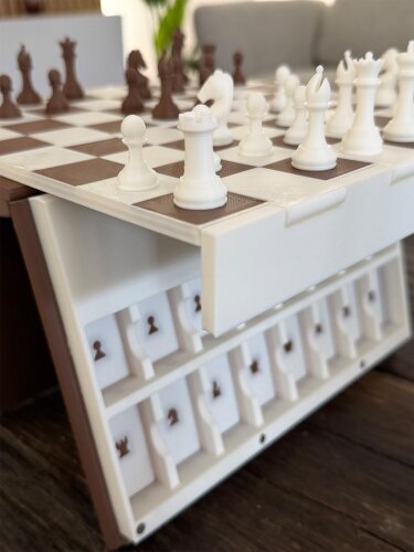 PlayBook - Als Buch getarntes Reiseschach | Magnetisch & platzsparend | PlayBookd